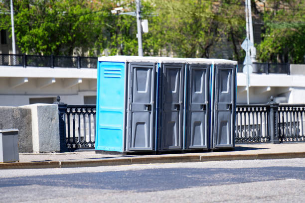 Best Portable bathroom rental  in Rapid Valley, SD